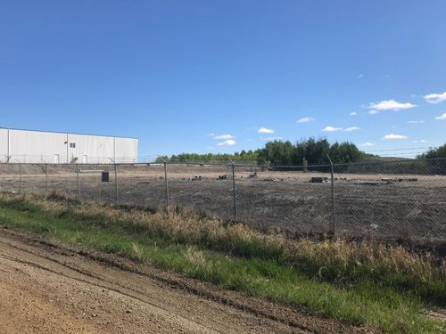 8607 75 St, Peace River, AB, T8S0A5 | Card Image