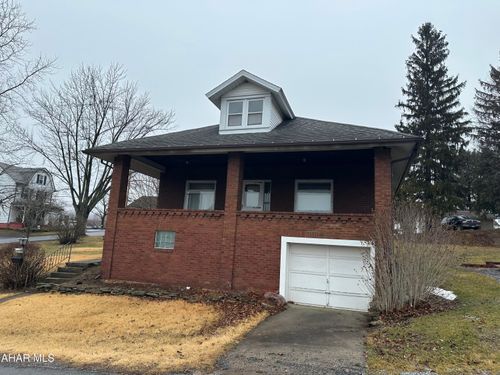 1518 27th Ave, Altoona, PA, 16601-2816 | Card Image