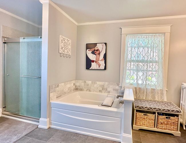 Second floor bathroom | Image 37