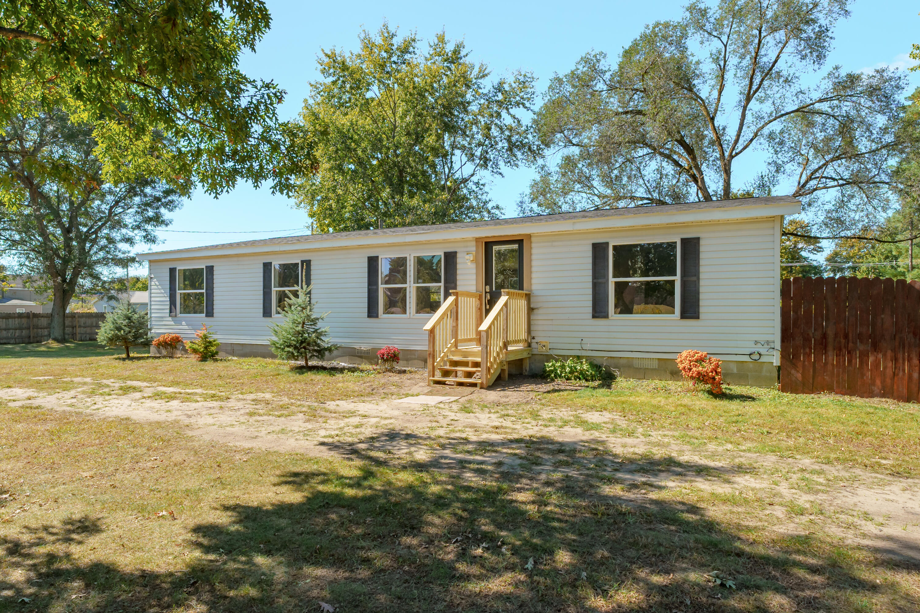 Van Buren St, Grand Junction, MI 49056
