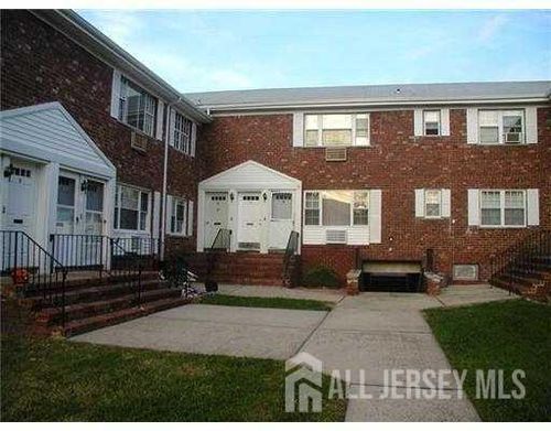 19 Gramercy Gdns, Middlesex, NJ, 08846-1686 | Card Image