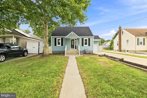 421 Beacon Ave, PAULSBORO, NJ, 08066-1152 | Card Image