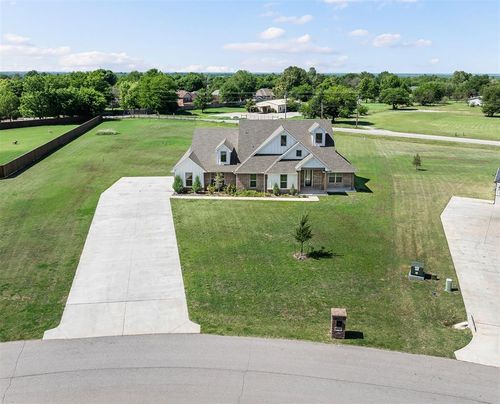 3452 Woodland Springs Drive, Norman, OK, 73072 | Card Image