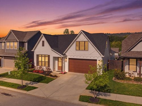 131 Yellowstone Way, Chattanooga, TN, 37415-6986 | Card Image