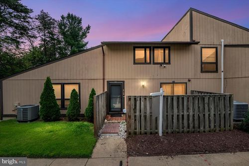 516 West Ct, GLEN BURNIE, MD, 21061-4778 | Card Image