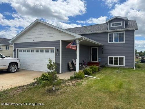 107 E 15th St, New England, ND, 58647-7200 | Card Image