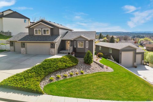 2049 Harney Dr, Rapid City, SD, 57702 | Card Image