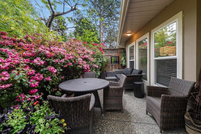 1452 Stevens St, Townhouse with 3 bedrooms, 3 bathrooms and 5 parking in White Rock BC | Image 39