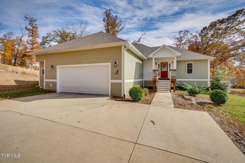 296 Allenwood Dr, Surgoinsville, TN, 37873-5072 | Card Image