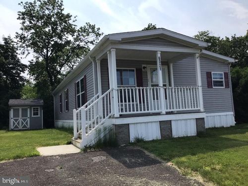 6021 Falmont Dr, MORRISVILLE, PA, 19067-5211 | Card Image
