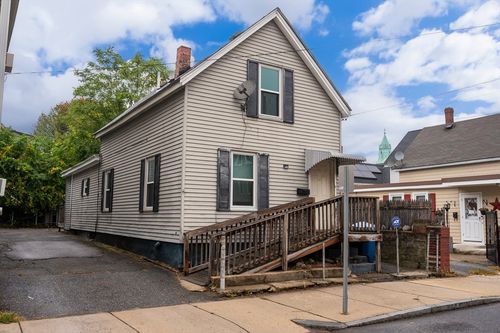 25 Durham St, Lawrence, MA, 01843-1307 | Card Image