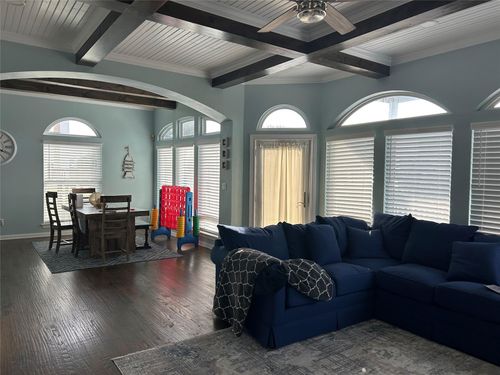 18902 W De Vaca Ln, Galveston, TX, 77554-1132 | Card Image