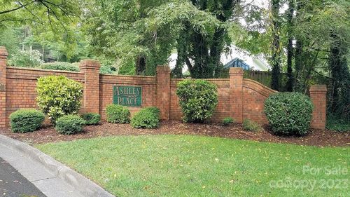 10-0 Perry Pl, Hendersonville, NC, 28739 | Card Image