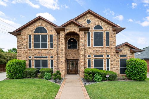 5401 Emerald Park Blvd, Arlington, TX, 76017-4520 | Card Image