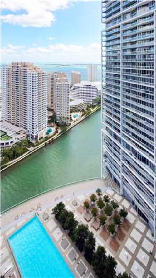 3411-475 Brickell Ave, Miami, FL, 33131-2701 | Card Image