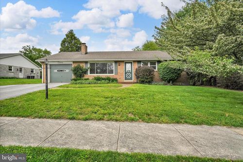 629 Pajabon Drive, PALMYRA, PA, 17078 | Card Image