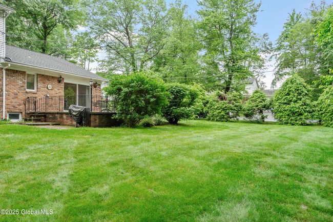 19 Tamarack Ln, House other with 4 bedrooms, 3 bathrooms and 6 parking in Schenectady NY | Image 71