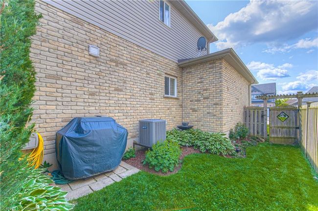 56 Marriott Pl, House other with 3 bedrooms, 4 bathrooms and 4 parking in Paris ON | Image 43