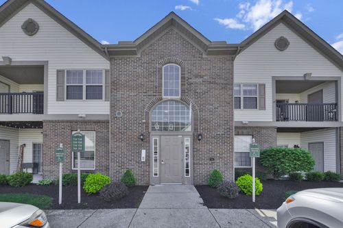 756 Hidden Springs Dr, Lewis Center, OH, 43035-6927 | Card Image