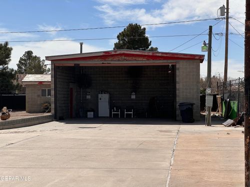 14950 Mule Deer Dr, El Paso, TX, 79938-9089 | Card Image