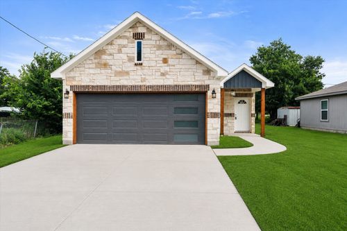 1206 E 11th Ave, Corsicana, TX, 75110-6810 | Card Image