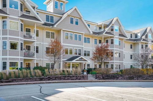 apt-211-2 Sterling Hill Ln, Exeter, NH, 03833-4866 | Card Image