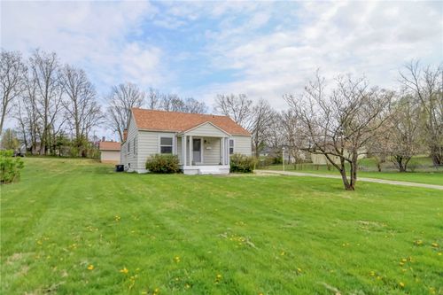 140 Bell Street, Mt. Zion, IL, 62549 | Card Image