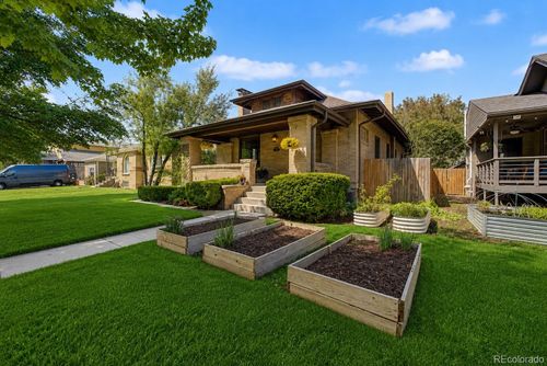 2671 Albion St, Denver, CO, 80207-3009 | Card Image