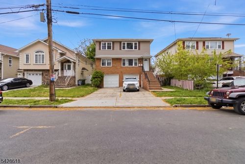 1129 E Henry St, Linden, NJ, 07036-2057 | Card Image