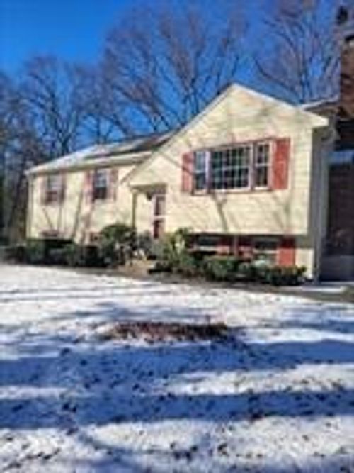 550 South Main Street, Bellingham, MA, 02019 | Card Image