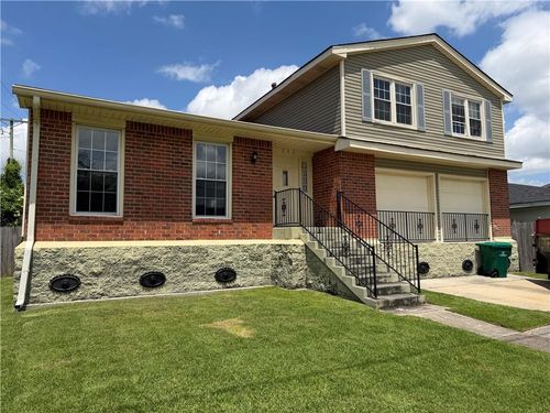 532 Oakwood Dr, Gretna, LA, 70056-2854 | Card Image