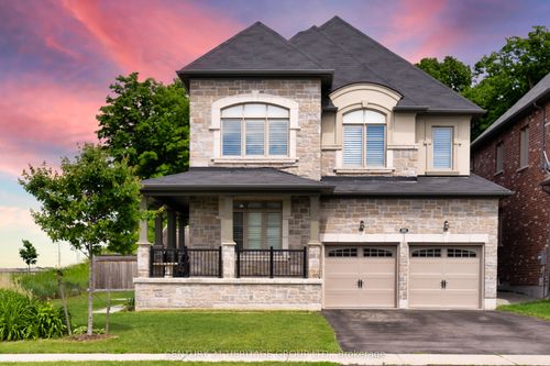 501 Mcgregor Farm Trail, Newmarket, ON, L3X0H7 | Card Image