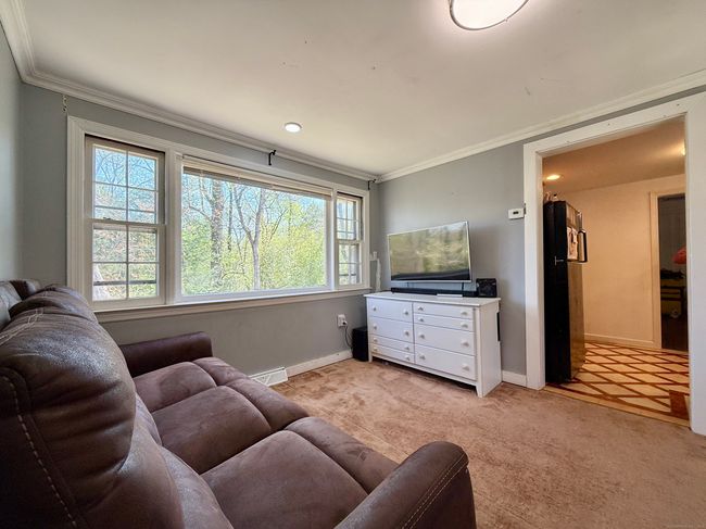 50 Downs Rd, House other with 3 bedrooms, 1 bathrooms and 4 parking in Monroe CT | Image 5