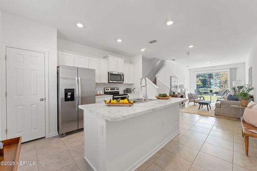 8330 Asteroid St, Jacksonville, FL, 32256-8657 | Card Image