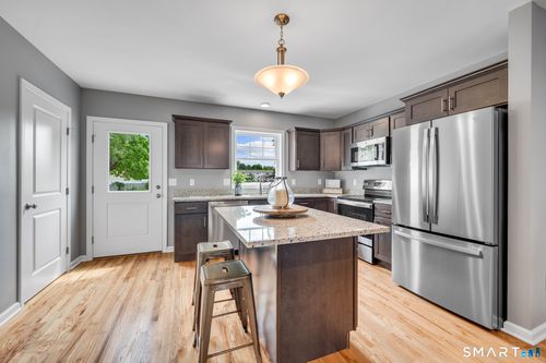 apt-3-88 Woodhouse Ave, Wallingford, CT, 06492-4926 | Card Image