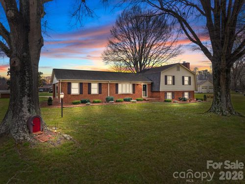 1070 Dunns Mountain Rd, Salisbury, NC, 28146-8002 | Card Image