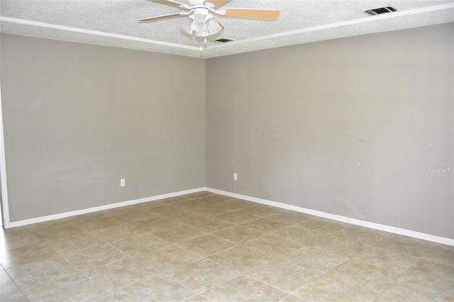 primary bedroom | Image 10