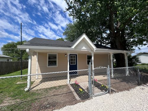 960 S St Clair St, Martinsville, IN, 46151-2631 | Card Image
