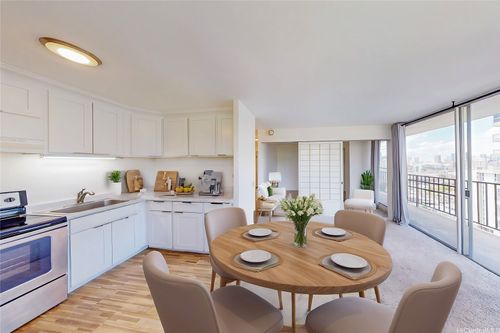 apt-1801-2754 Kuilei St, Honolulu, HI, 96826-3447 | Card Image