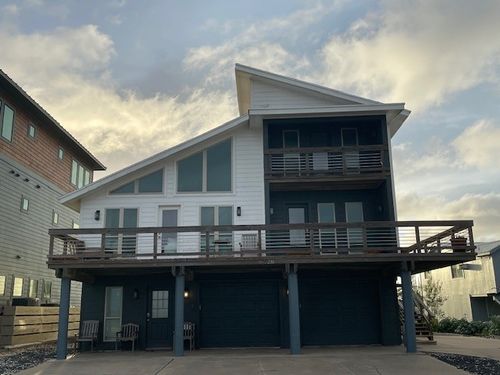 236 Dolphin Ln, Port Aransas, TX, 78373-5407 | Card Image