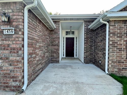 1456 N Timberline Dr, Fayetteville, AR, 72704-6746 | Card Image