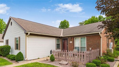 3573 Chesapeake Dr, Zanesville, OH, 43701-6438 | Card Image