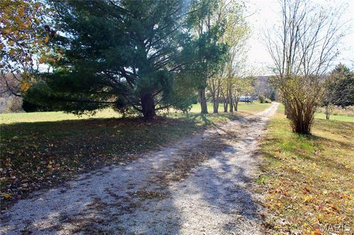 18868 Chickadee Dr, Marble Hill, MO, 63764-5865 | Card Image