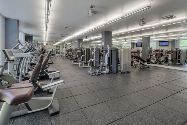 APT-626 - 2000 N Bayshore Dr, Condo with 1 bedrooms, 1 bathrooms and null parking in Miami FL | Image 30