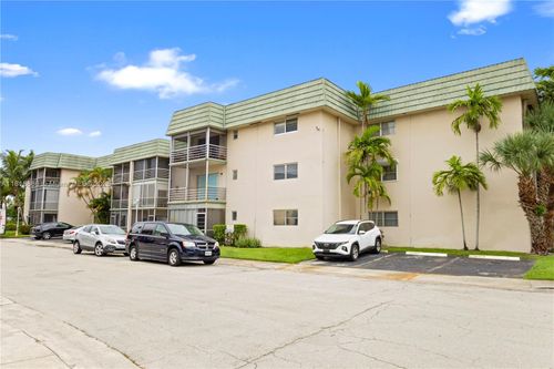apt-212-5790 Stirling Rd, Hollywood, FL, 33021-1544 | Card Image