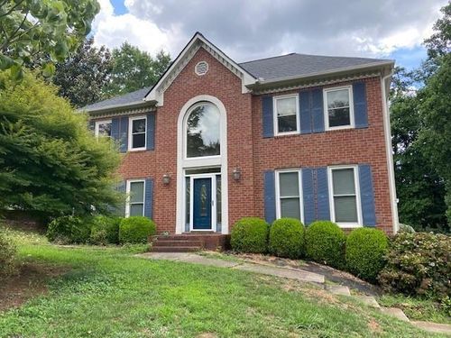 447 Guilford Cir, Marietta, GA, 30068-3029 | Card Image