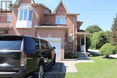 16 Echo Glen Rd, Scarborough, ON, M1G3W2 | Card Image