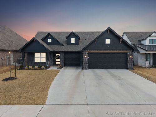 12307 S Maplewood Ave, Bixby, OK, 74008-2799 | Card Image