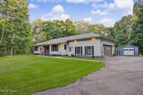 802 Jefferson, Lords Valley, PA, 18428 | Card Image