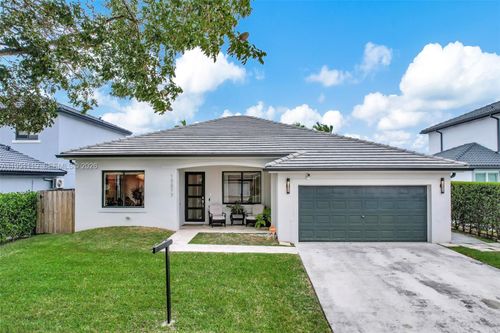 15977 Sw 141st St, Miami, FL, 33196-6468 | Card Image
